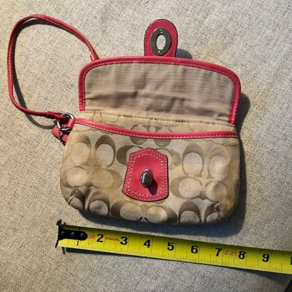 Coach Signature C Jacquard Wristlet with Pink Leather Trim - Picture 11 of 12